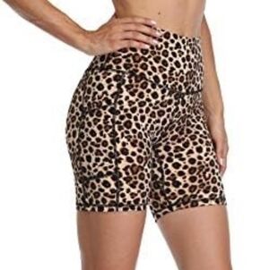 Colorfulkoala Leopard Print High Waisted Biker Shorts with Pockets Size Medium